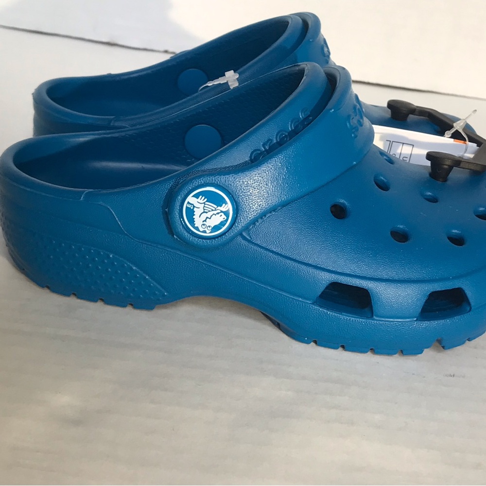 -Crocs- Brand New with tag- Kid Size C10 - Picture 2 of 7
